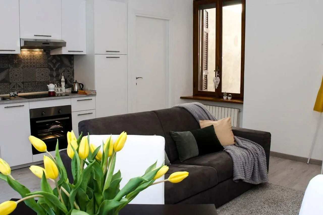 Joivy Cute 1-Bedroom Flat Next To Lake Como Lägenhet
